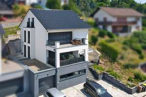 Hier fühlen Sie sich wohl! Modern -Neu - Luxus pur! – Die vollständige Adresse der Immobilie erhältst du vom Anbieter., 76571 Gaggenau – Vorschaubild 1
