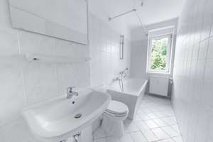 Leerstehende 2,5 Zimmerwohnung! Loggia! Tageslichtbad! Badewanne! – Die vollständige Adresse der Immobilie erhältst du vom Anbieter., 1277 Striesen-Ost, Dresden – Vorschaubild 8