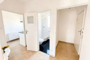Berliner Westend: City-Apartment mit solider Substanz  in ruhiger Lage – Die vollständige Adresse der Immobilie erhältst du vom Anbieter., 14052 Westend, Berlin – Vorschaubild 8