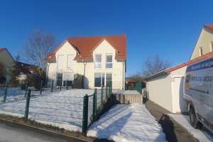 Attraktive DHH 5-Zimmer-Haus mit Garten – Martin-Wiesend-Straße 4, 95508 Kulmain – Vorschaubild 1