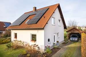 Einfamilienhaus in Niedrigenergiebauweise: Photovoltaik-Anlage, Brunnen, Wallbox (Neubau 2001) – Die vollständige Adresse der Immobilie erhältst du vom Anbieter., 2625 Bautzen – Vorschaubild 2