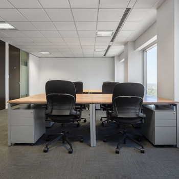 Vielfalt an Arbeitsplatzlösungen: je nach Bedarf in Regus Weitblick