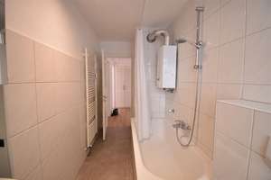 Großzügiges Wohnen! Gepflegte 3-Zi-Whg mit Balkon in KR-City – Westparkstraße 60, 47803 Kempener Feld/Baackeshof, Krefeld – Vorschaubild 3