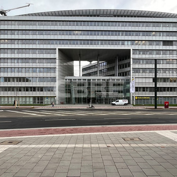 Global Gate II / effiziente Büroflächen im Bürohausklassiker