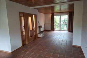 Großzügiges Ein-/Zweifamilienhaus in Hannover-Bothfeld, geeignet auch für Praxis/Büro und Wohnen. – Am Plessenfelde 2, 30659 Bothfeld, Hannover – Vorschaubild 8