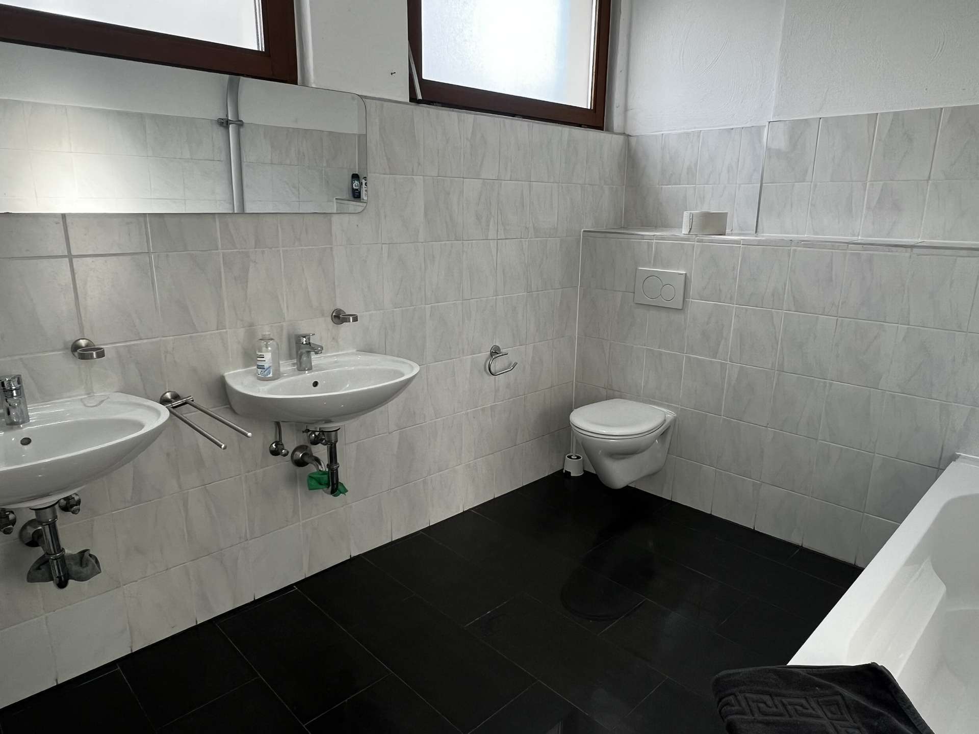 Immobilie in Niefern-Öschelbronn - Sehr großzügige 5 Zimmer Wohnung im Hinterhof mit Stellplatz zu verkaufen! - Bild 5