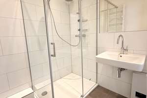 Traum-Penthouse mit 3 Balkonen, EBK und Aufzug direkt auf der Lorettostraße – Lorettostraße 5, 40219 Unterbilk, Düsseldorf – Vorschaubild 11