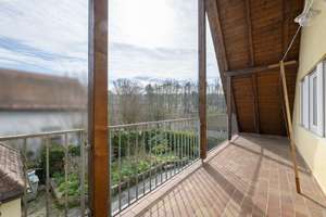 Freistehendes Einfamilienhaus mit großzügiger Terrasse, Loggia und hoher Privatsphäre in bester Lage – Die vollständige Adresse der Immobilie erhältst du vom Anbieter., 97990 Weikersheim – Vorschaubild 3