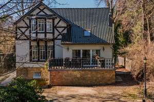 Historische Offiziersvilla trifft modernen Neubau – zwei Häuser mit vielseitigen Möglichkeiten – Die vollständige Adresse der Immobilie erhältst du vom Anbieter., 15806 Zossen – Vorschaubild 2