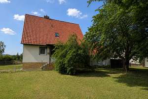 Erstbezug | 6-Zimmer-Einfamilienhaus mit großem Garten, Garage & Balkon in ruhiger Familienlage – Die vollständige Adresse der Immobilie erhältst du vom Anbieter., 38644 Goslar – Vorschaubild 2