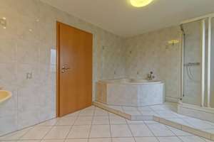Lichtdurchflutete 4-Zimmerwohnung in OB-Sterkrade/Alsfeld - Energetischer Top-Zustand! – 46149 Alsfeld, Oberhausen – Vorschaubild 14