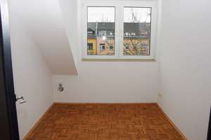 Komfortable 5-Zi-Wohnung über 2 Etagen mit Balkon, Wohnküche und 2 Bädern – Blankenauer Straße 9, 9113 Schloßchemnitz, Chemnitz – Vorschaubild 27