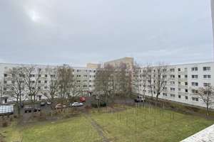Entspannt leben mit tollen Ausblick vom Südbalkon – Carl-Zeiss-Straße 5, 6122 Nördliche Neustadt, Halle (Saale) – Vorschaubild 7