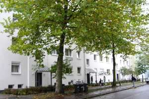 Umzug gefällig? Günstig geschnittene 2,5-Zi.-Wohnung – Bromberger Straße 87, 28237 Gröpelingen (Ortsteil), Bremen – Vorschaubild 1