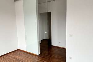 Lichtdurchflutete 2-Zimmer-Penthouse-Wohnung mit großem Balkon – Die vollständige Adresse der Immobilie erhältst du vom Anbieter., 65201 Schierstein, Wiesbaden – Vorschaubild 3