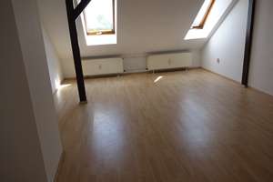 3-Zimmer-Dachgeschosswohnung zu vermieten!