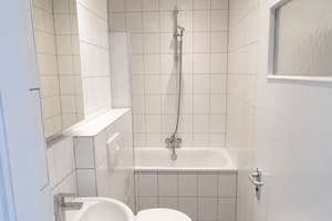 Privatverkauf: Gepflegte 2-Zimmer-Wohnung im 4. OG in Mannheim Schwetzingerstadt/Oststadt – Die vollständige Adresse der Immobilie erhältst du vom Anbieter., 68165 Schwetzingerstadt/Oststadt, Mannheim – Vorschaubild 4