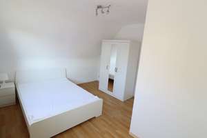 Schönes möbliertes WG-Zimmer in einer 3er WG in Stuttgart-Zuffenhausen – Die vollständige Adresse der Immobilie erhältst du vom Anbieter., 70439 Zuffenhausen-Frauensteg, Stuttgart – Vorschaubild 10