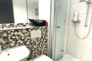 Attraktive 1-Zimmer-Wohnung mit Einbauküche im EG, in Köln-Deutz! – Die vollständige Adresse der Immobilie erhältst du vom Anbieter., 50679 Deutz, Köln – Vorschaubild 4