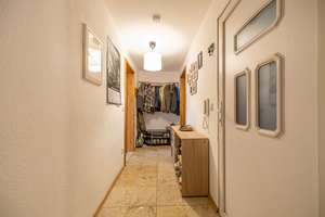 Stilvolle 4-Zimmer-Altbauwohnung im DG mit Balkon- toller Blick über die Dächer von Karlsruhe – Die vollständige Adresse der Immobilie erhältst du vom Anbieter., 76137 Südstadt, Karlsruhe – Vorschaubild 10