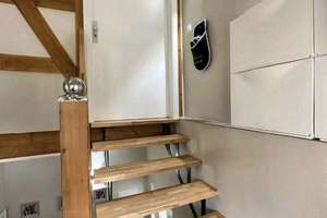 Attraktive 5-Zimmer-Wohnung in Hockenheim mit Einbauküche und Balkon – Die vollständige Adresse der Immobilie erhältst du vom Anbieter., 68766 Hockenheim – Vorschaubild 2