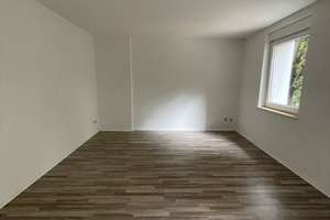 Großzügige 3-Raum-Wohnung mit Balkon! – Oebisfelder Straße 27, 39126 Rothensee, Magdeburg – Vorschaubild 9