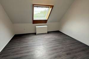 Gemütliche Dachgeschoss-Wohnung mit besonderem Charme – 44143 Kaiserbrunnen, Dortmund – Vorschaubild 2