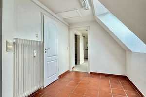 Schöne Maisonettewohnung mit Dachterrasse und eigenem Garten – Krefeld – Vorschaubild 15