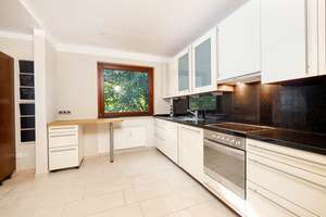 Maisonette-Wohnung mit ca. 170 m², Balkon und zwei Tiefgaragenstellplätzen in Hamburg-Meiendorf – Die vollständige Adresse der Immobilie erhältst du vom Anbieter., 22145 Rahlstedt, Hamburg – Vorschaubild 4
