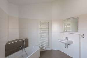 Hochwertige Penthouse-Wohnung mit weitläufiger Dachterrasse in Ingolstadt-Hollerstauden! – Die vollständige Adresse der Immobilie erhältst du vom Anbieter., 85049 Friedrichshofen-Hollerstauden, Ingolstadt – Vorschaubild 12