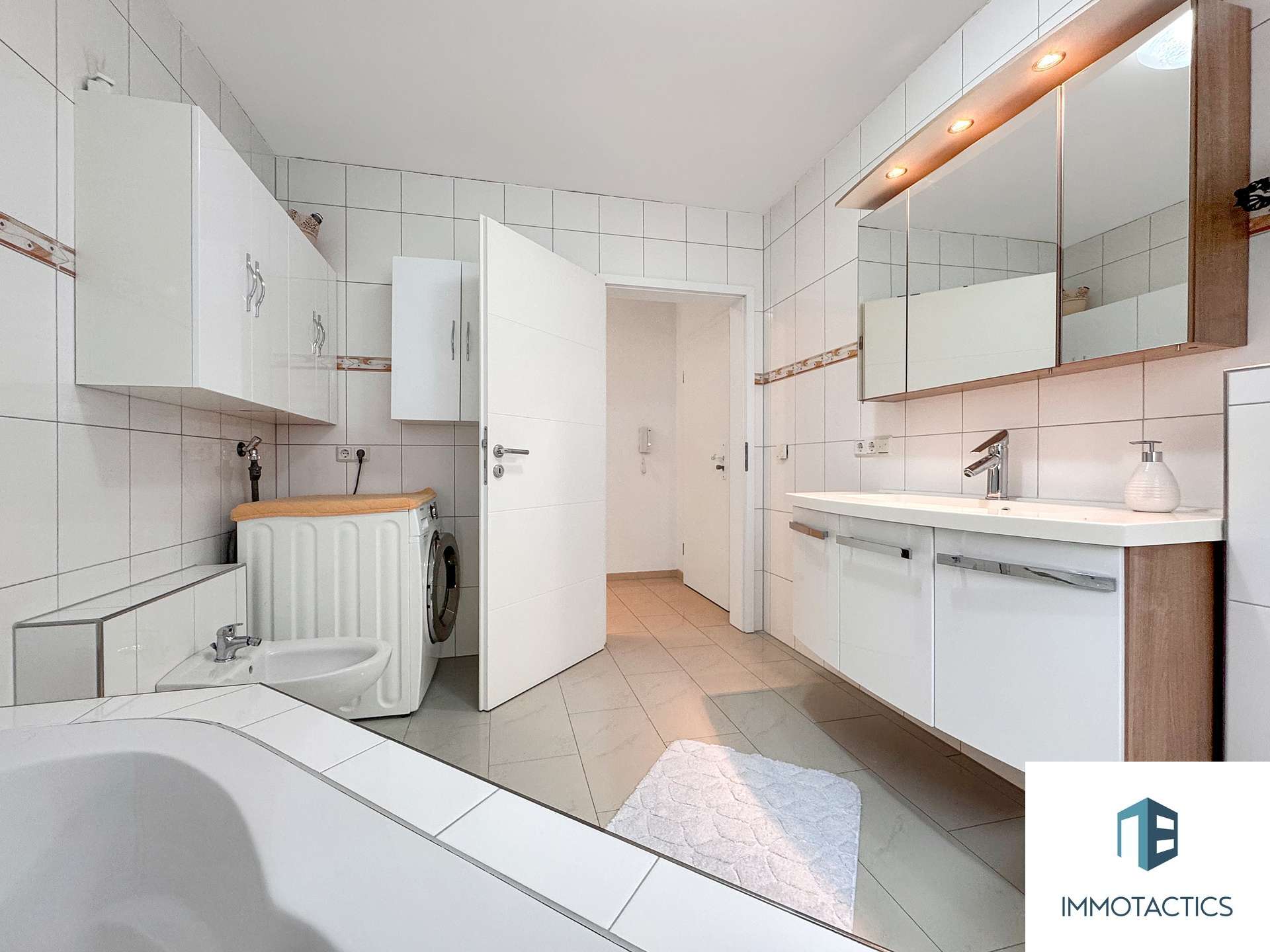 Immobilie in Gau-Algesheim - EXKLUSIVES & MODERNES Zweifamilienhaus für die Großfamilie und Kapitalanleger - Bild 22