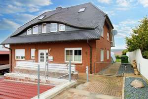 Wohnen und Arbeiten: EFH mit Büro, Garagen, Garten und großer Halle. Gesamt: 654m²  – Die vollständige Adresse der Immobilie erhältst du vom Anbieter., 38729 Lutter am Barenberge – Vorschaubild 3