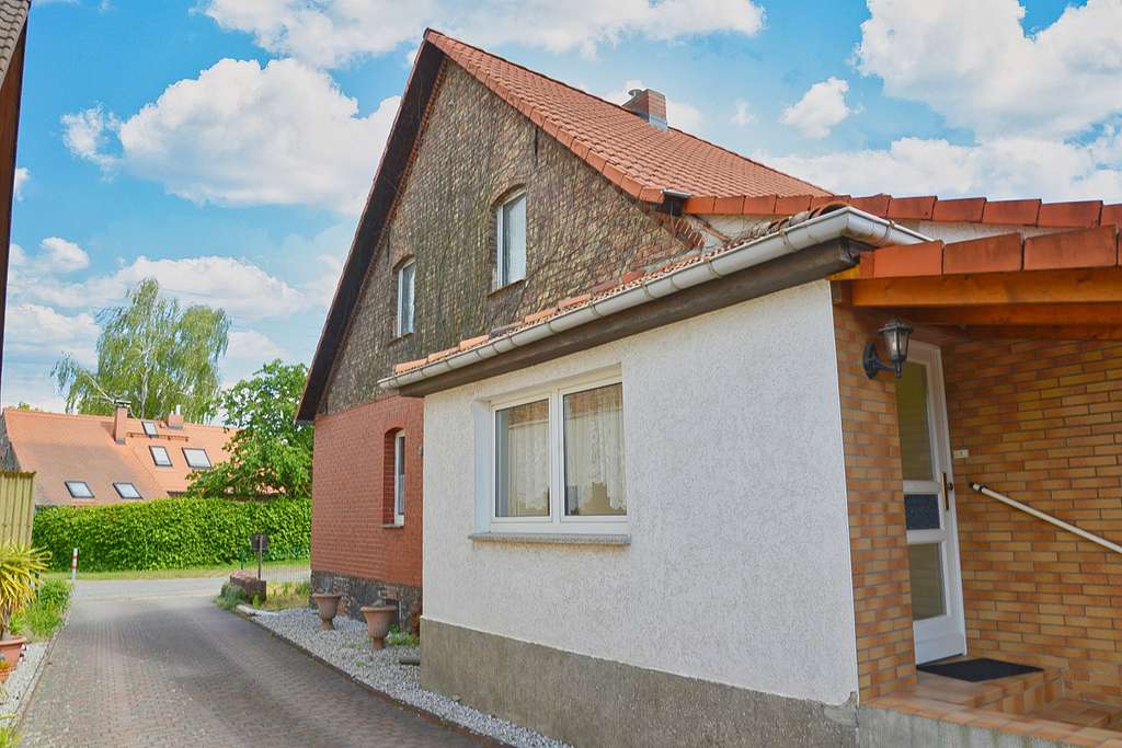 Immobilie in Müncheberg - BESICHTIGUNG am Fr. 13.03. EFH, Grundstück 2.700 m2, 2 Garagen, viel Potential! Jetzt ANMELDEN! - Bild 4