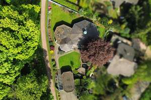 Exklusives Wohnen am Schlosspark: Architektenhaus mit außergewöhnlichem Grundstück – Die vollständige Adresse der Immobilie erhältst du vom Anbieter., 50374 Erftstadt – Vorschaubild 2