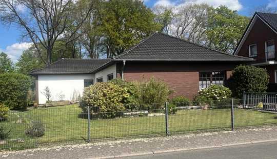 Bild von Schöner Winkelbungalow in Siedlungslage