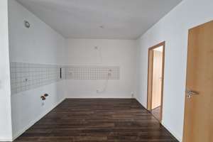 Vom Kochlöffel direkt aufs Sofa***3 Zimmer mit Tageslichtbad und Balkon! – Andromedaweg 7, 4205 Grünau-Nord, Leipzig – Vorschaubild 4