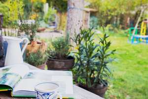 Kleinmachnow: Erstklassiges & großzügiges Einfamilienhaus in Grenzbebauung!