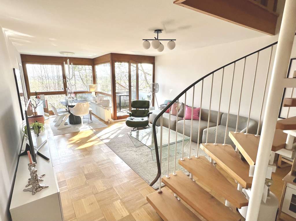 Immobilie in Puchheim - Provisionsfrei: Maisonette mit 64 m² Dachterrasse, freiem Blick und Nähe zu München - Bild 1