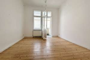 ALTBAUCHARME MIT POTENZIAL: 2-ZIMMER-WOHNUNG MIT BALKON IM 4.OG IN WILMERSDORF I PROVISIONSFREI – Mecklenburgische Straße 87/88, 10713 Wilmersdorf, Berlin – Vorschaubild 3