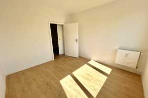 Charmantes Wohnen im Herzen von Magdeburg mit Komfort und historischem Flair! – Fichtestraße 9, 39112 Magdeburg – Vorschaubild 2