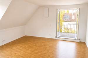 Lichtdurchflutete 3-Zimmer-Wohnung mit Balkon und Fußbodenheizung – Wachtelweg 29, 81925 Waldtrudering, München – Vorschaubild 4