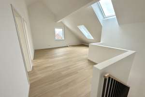 Modernes, energieeffizientes Reihenhaus in Unterneukirchen – Erstbezug – Tüßlinger Straße 16a, 84579 Unterneukirchen – Vorschaubild 3