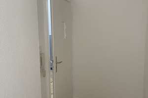 Modernisierte 2-Zimmer-Wohnung in Düsseldorf-Friedrichstadt – Adersstraße 72, 40215 Friedrichstadt, Düsseldorf – Vorschaubild 2
