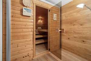Exklusive Bungalow Villa mit WOW-EFFEKT! Pool, Sauna, Riesengarten, PV und viiiiiel Platz! – Reutlingen (Kreis) – Vorschaubild 16