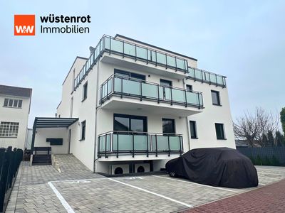 Helle Erdgeschosswohnung mit 3 Zimmern, Balkon & Stellplatz