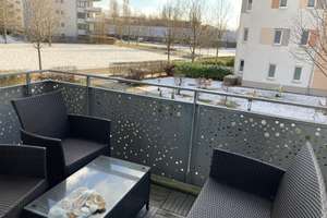 BEFRISTET auf 3J. - Stilvolle 2-Zimmer-Whg mit Balkon, EBK und Eichenparkett in München-Bogenhausen