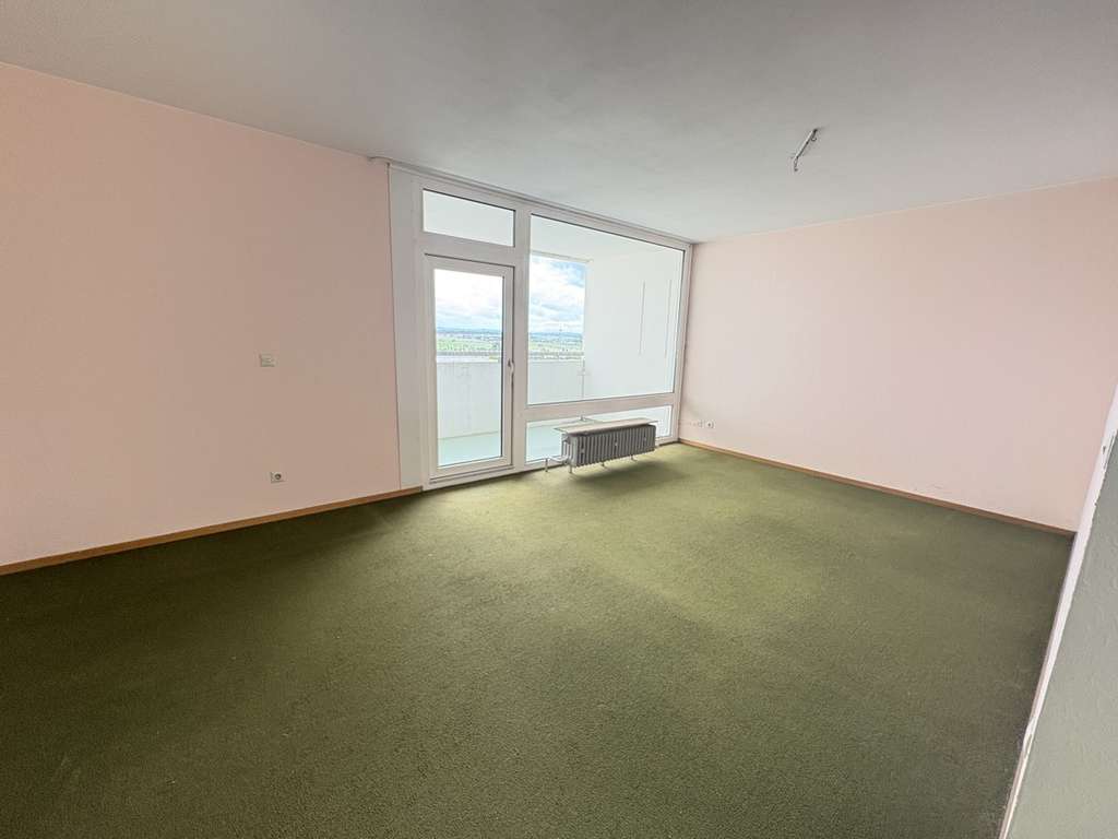 Immobilie in Bietigheim-Bissingen - Endverhandelter Schnäppchenpreis / Großzügige 5-Zimmer-Wohnung mit Ausblick - Bild 3
