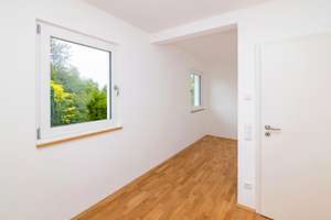 Bezugsfertig: Großzügiges und ruhiges Neubau-Reihenhaus nähe Rosenheim – ideal für München-Pendler – Die vollständige Adresse der Immobilie erhältst du vom Anbieter., 83135 Schechen – Vorschaubild 11