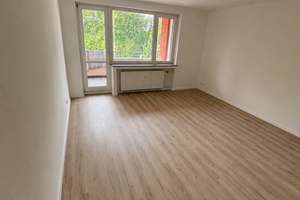 Erstbezug nach Sanierung 3 Zimmer Wohnung ab sofort zu vermieten