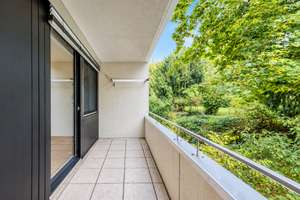 Zwei Balkone, drei Zimmer, beste Stadtlage